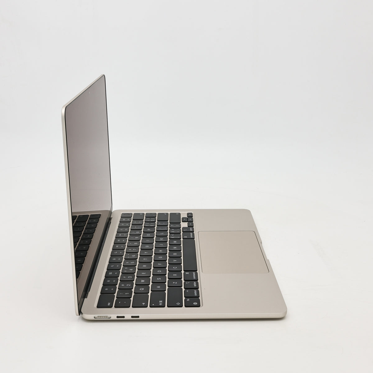 95新 Apple MacBook Air 24年 13寸 M3（8+10核） 8G RAM 512G SSD 星光色