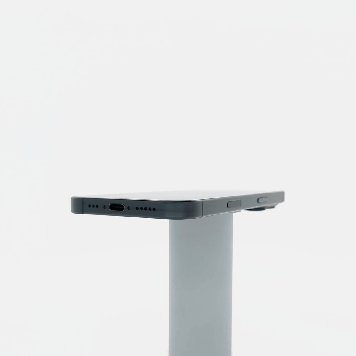 95新 Apple iPhone 16 Pro 128G 黑色鈦金屬 中國大陸版
