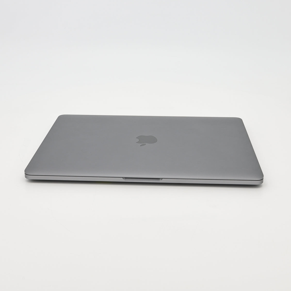 95新 Apple MacBook Pro 22年 13寸 M2（8+10核） 8G RAM 512G SSD 深空灰色
