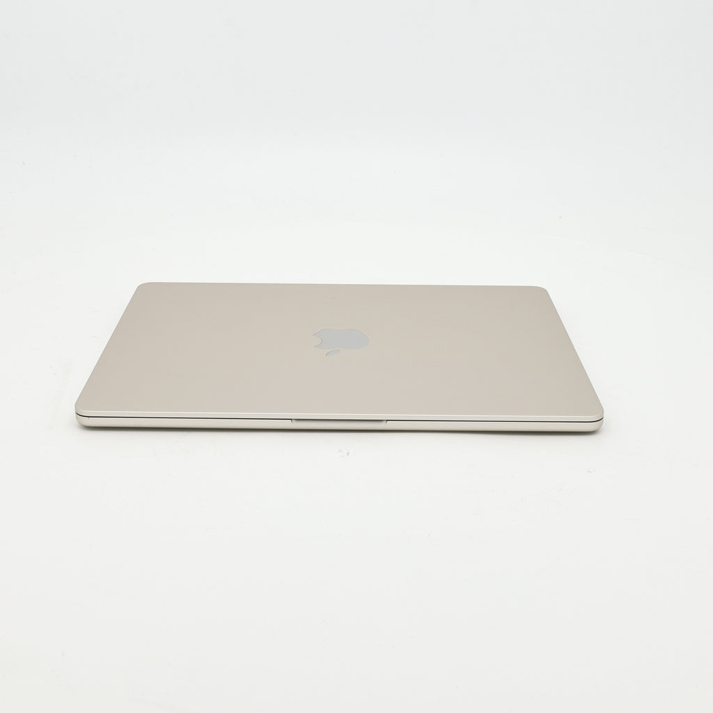 95新 Apple MacBook Air 22年 13寸 M2（8+8核） 16G RAM 256G SSD 星光色