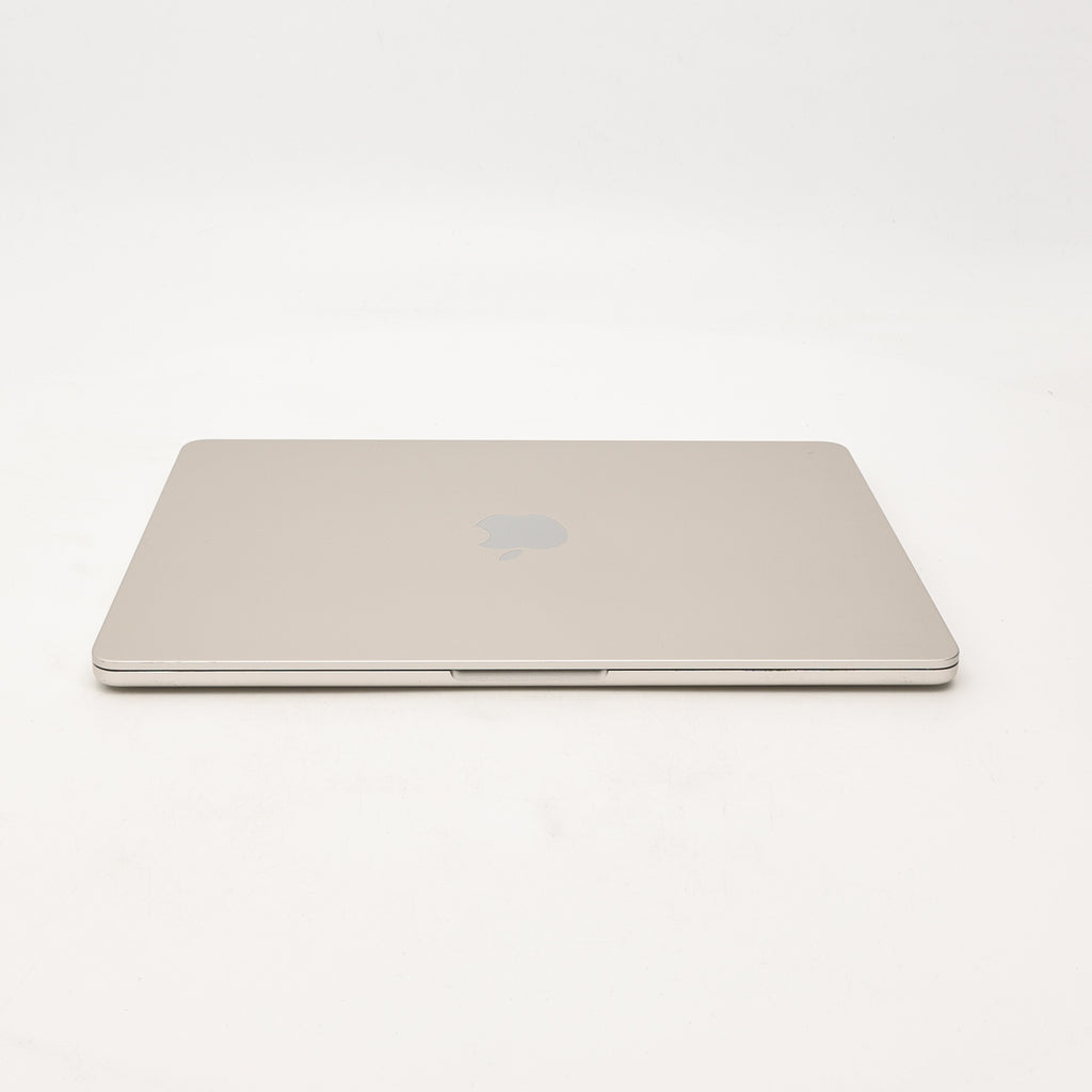 95新 Apple MacBook Air 22年 13寸 M2（8+8核） 8G RAM 256G SSD 星光色