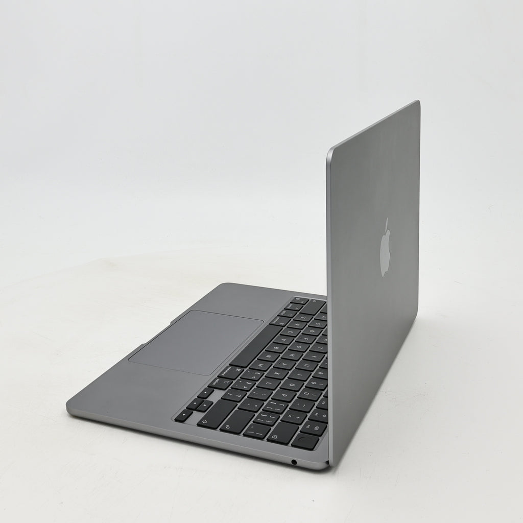 95新 Apple MacBook Air 22年 13寸 M2（8+8核） 8G RAM 256G SSD 深空灰色