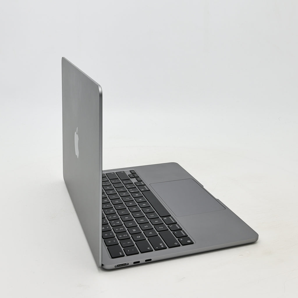 95新 Apple MacBook Air 22年 13寸 M2（8+8核） 8G RAM 256G SSD 深空灰色