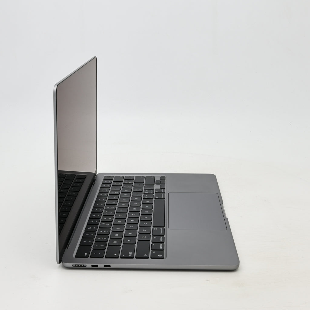 95新 Apple MacBook Air 22年 13寸 M2（8+8核） 8G RAM 256G SSD 深空灰色