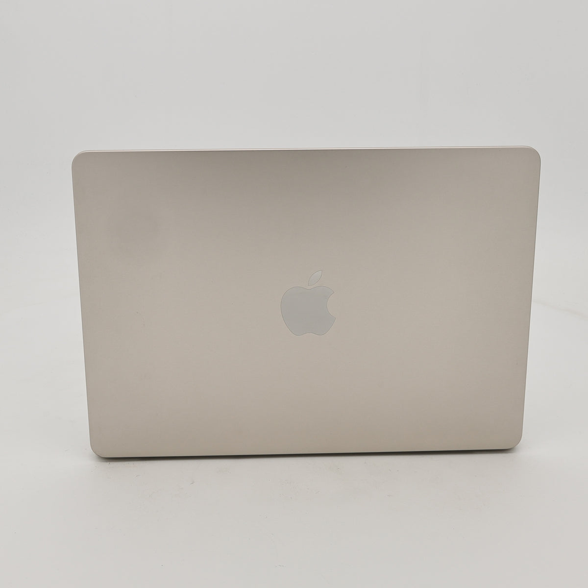 95新 Apple MacBook Air 22年 13寸 M2（8+8核） 8G RAM 256G SSD 星光色