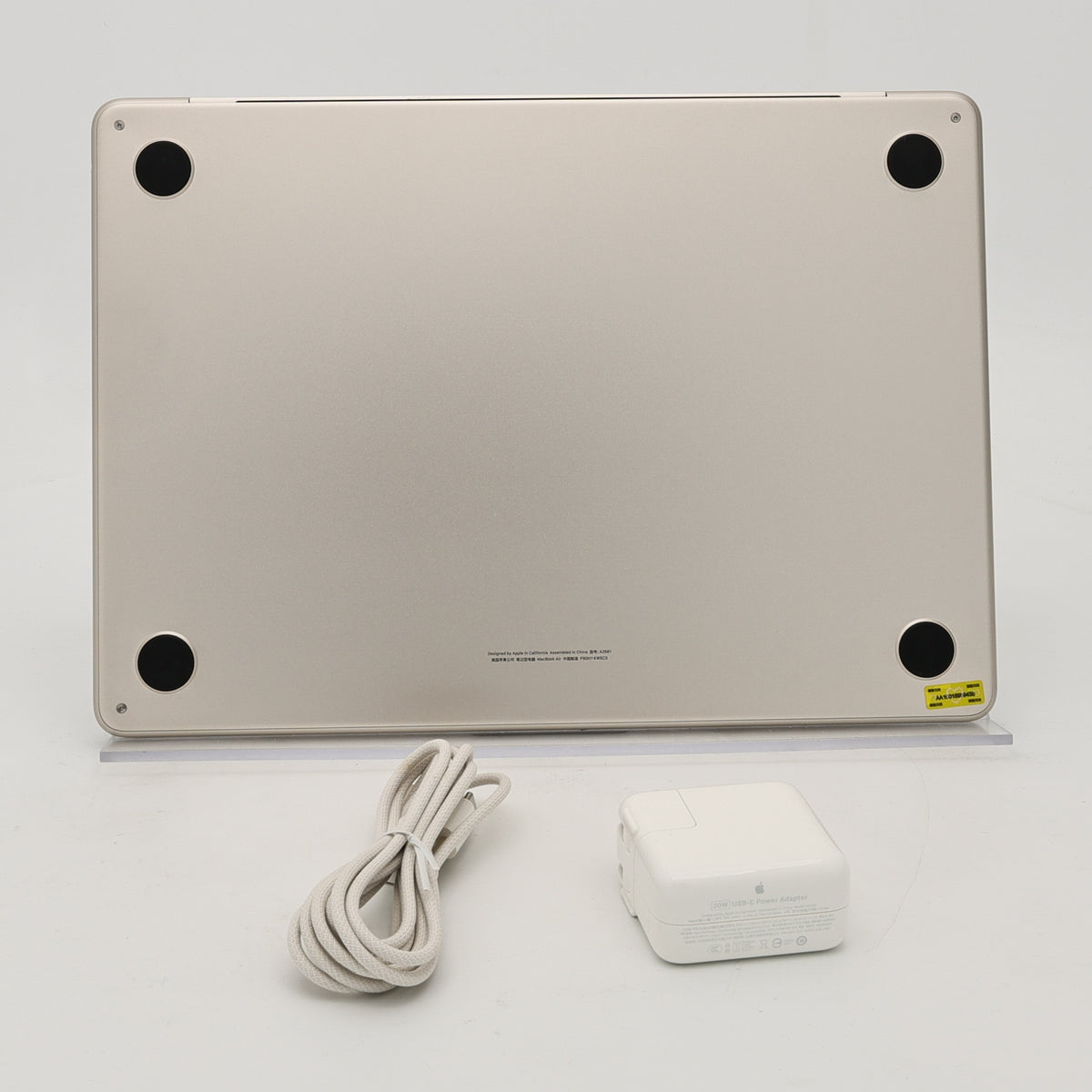 95新 Apple MacBook Air 22年 13寸 M2（8+8核） 8G RAM 256G SSD 星光色