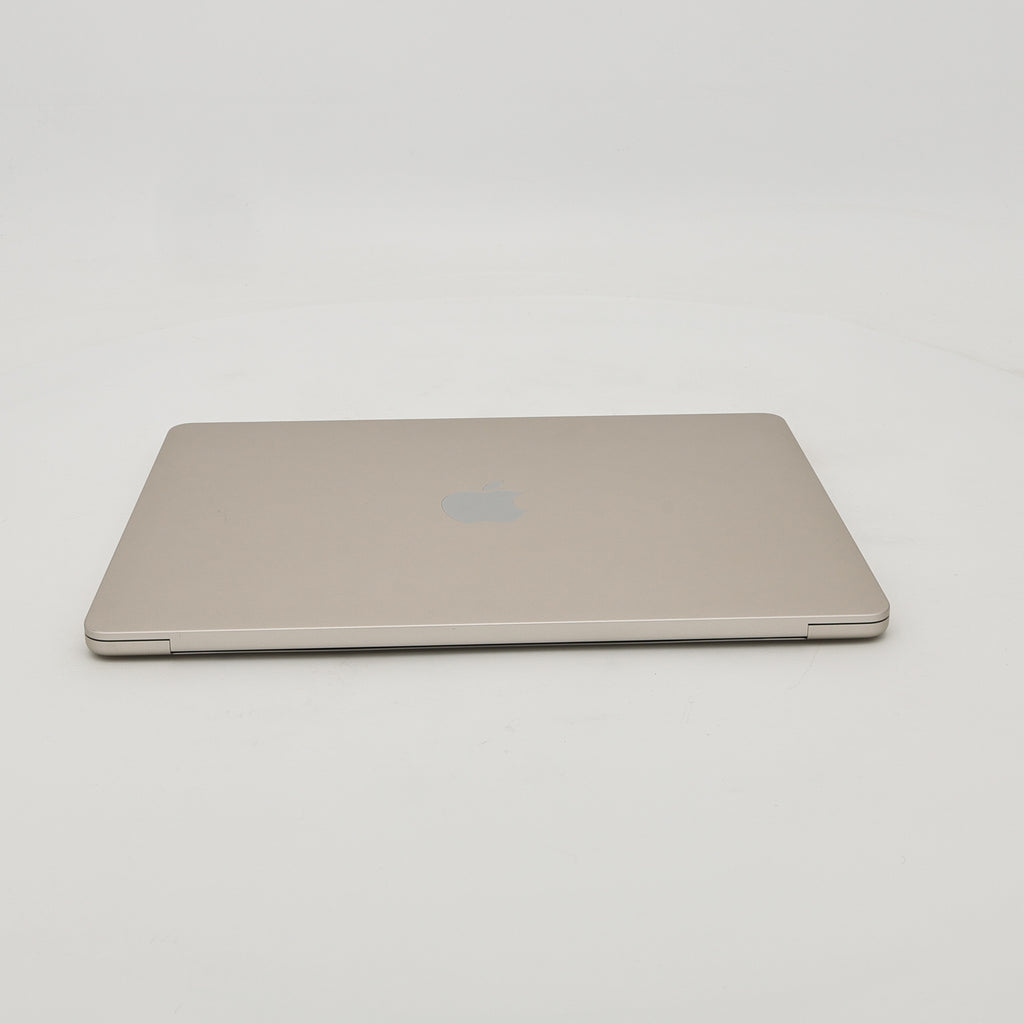 95新 Apple MacBook Air 22年 13寸 M2（8+8核） 8G RAM 256G SSD 星光色
