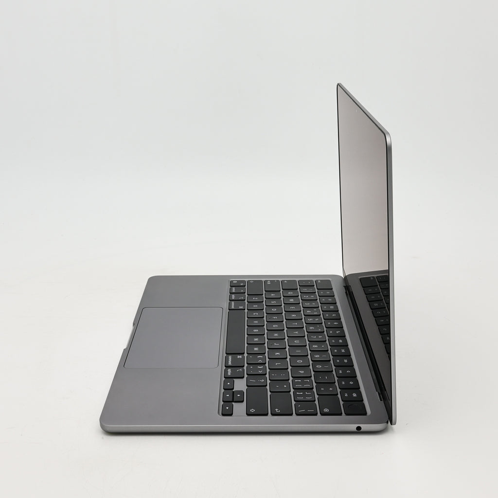 95新 Apple MacBook Air 22年 13寸 M2（8+8核） 8G RAM 256G SSD 深空灰色