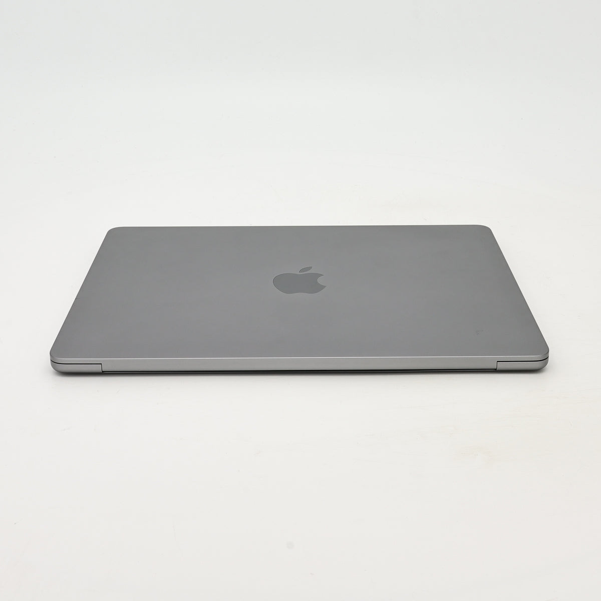 95新 Apple MacBook Air 22年 13寸 M2（8+8核） 8G RAM 256G SSD 深空灰色