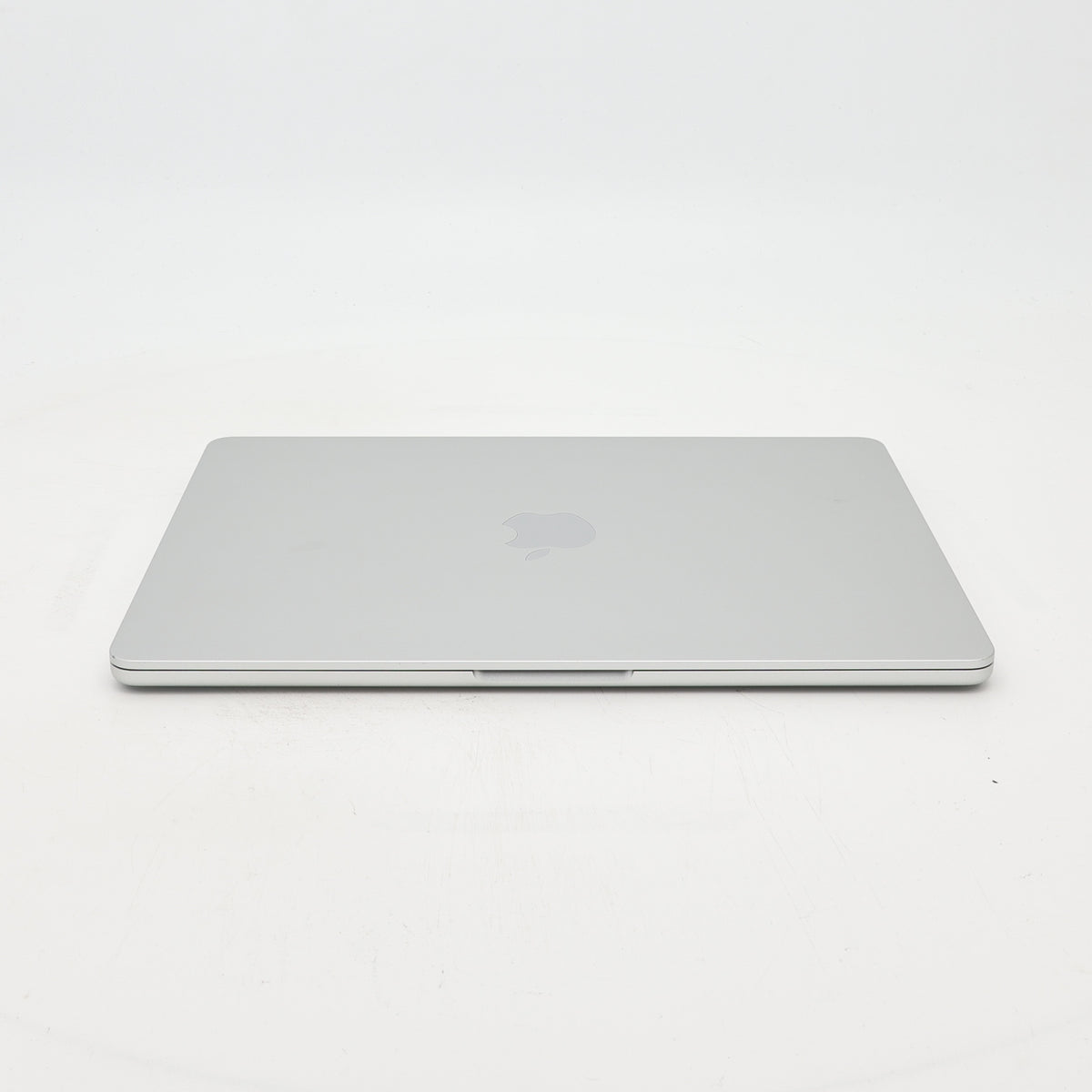 95新 Apple MacBook Air 22年 13寸 M2（8+8核） 8G RAM 256G SSD 銀色
