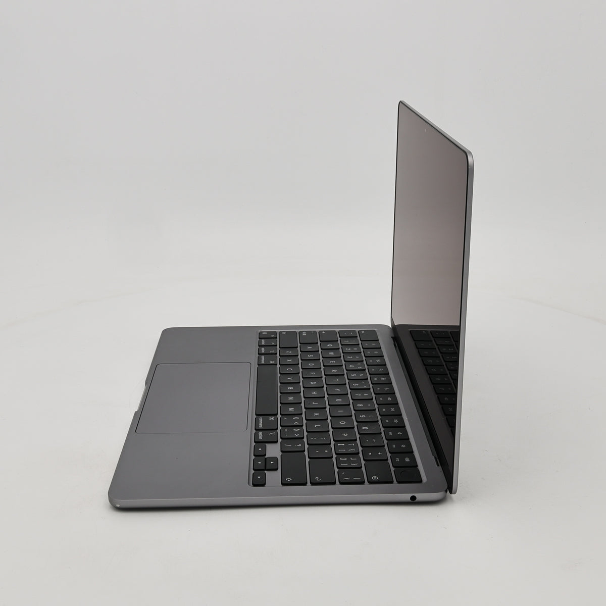 95新 Apple MacBook Air 22年 13寸 M2（8+8核） 8G RAM 256G SSD 深空灰色