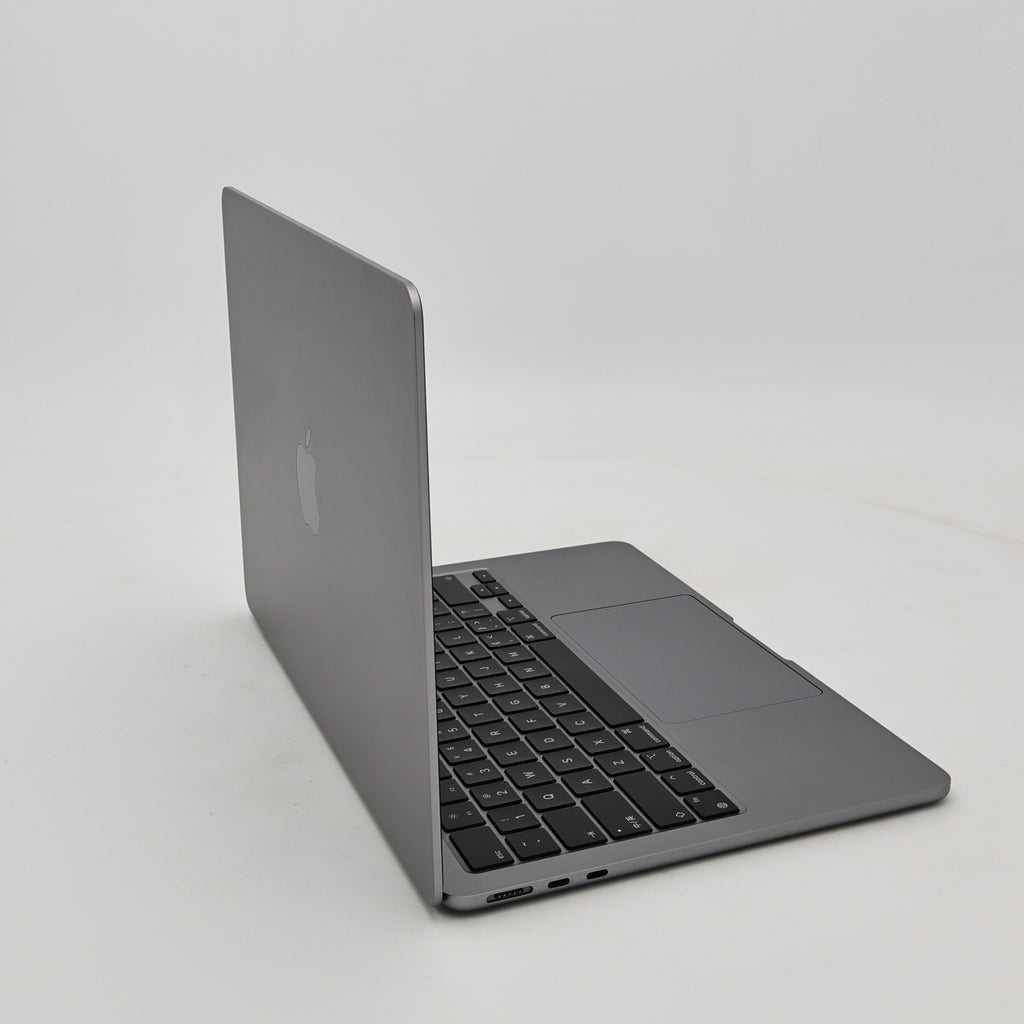 95新 Apple MacBook Air 22年 13寸 M2（8+8核） 8G RAM 256G SSD 深空灰色