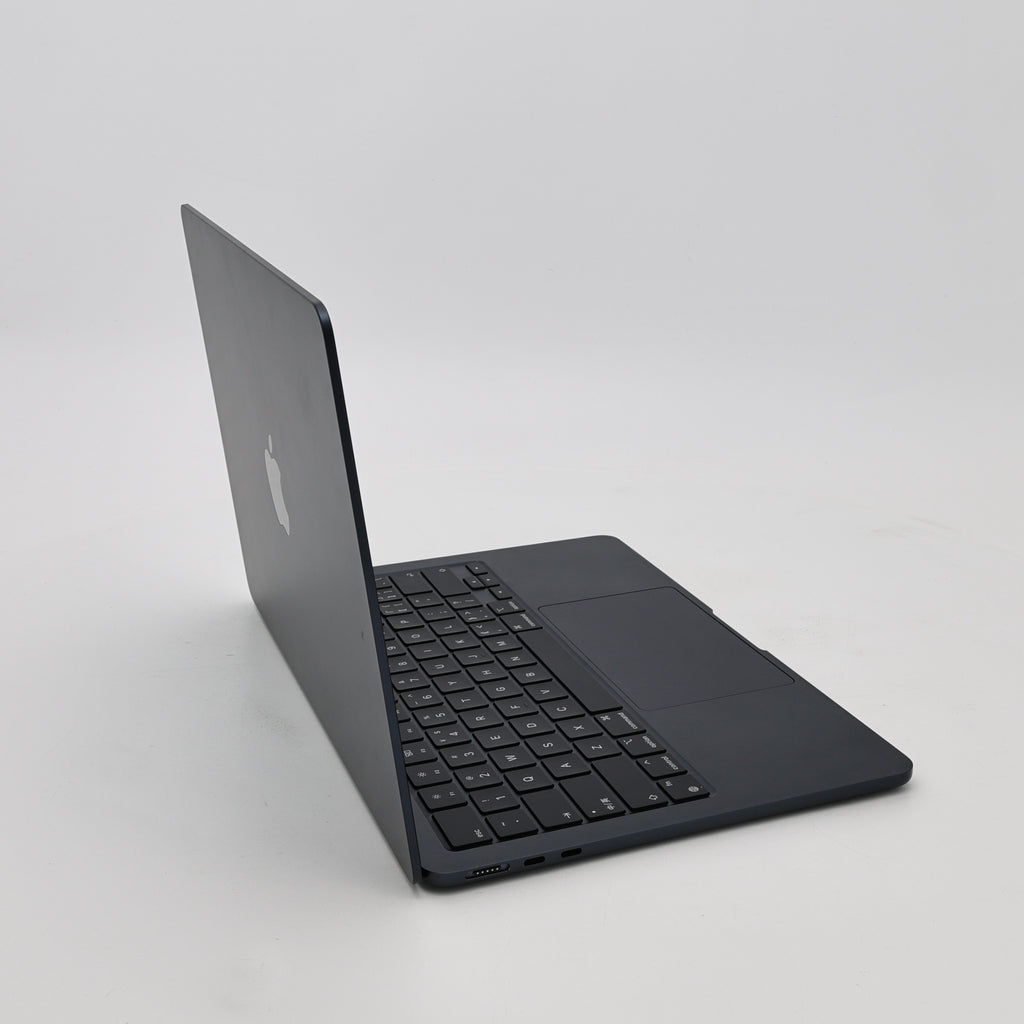 95新 Apple MacBook Air 22年 13寸 M2（8+8核） 16G RAM 256G SSD 午夜色