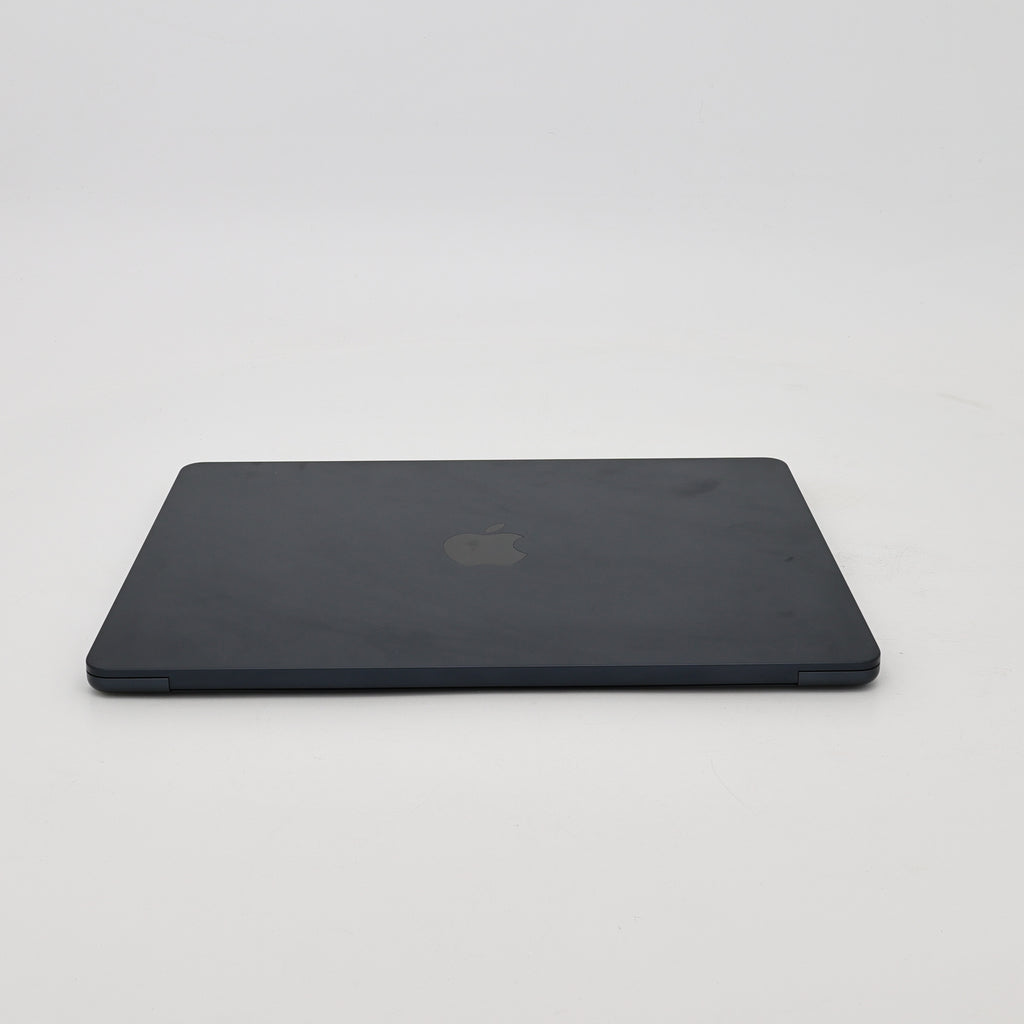 95新 Apple MacBook Air 22年 13寸 M2（8+8核） 16G RAM 256G SSD 午夜色