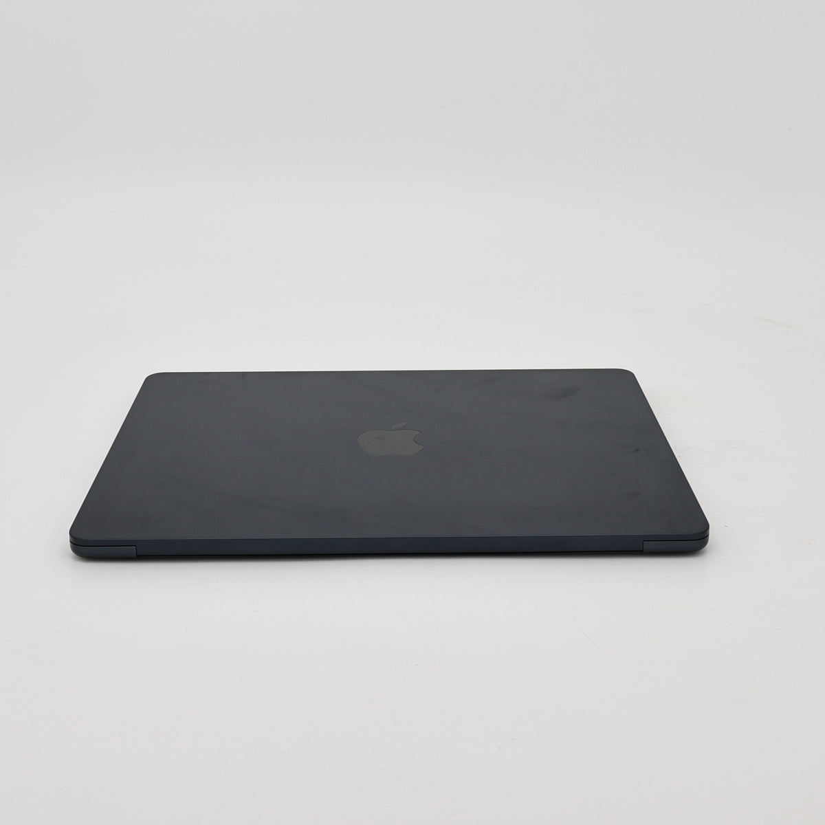 95新 Apple MacBook Air 22年 13寸 M2（8+8核） 16G RAM 256G SSD 午夜色