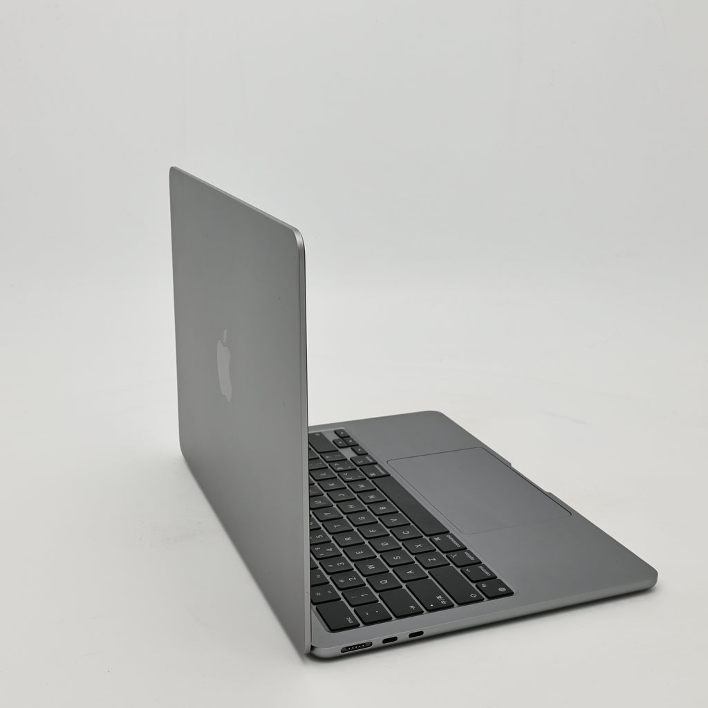 95新 Apple MacBook Air 22年 13寸 M2（8+8核） 8G RAM 256G SSD 深空灰色