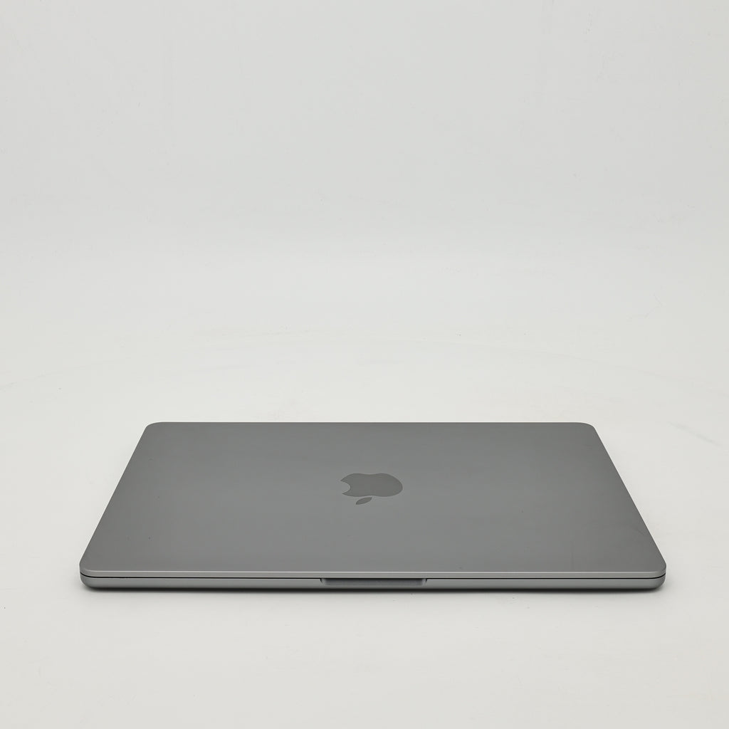95新 Apple MacBook Air 22年 13寸 M2（8+8核） 8G RAM 256G SSD 深空灰色
