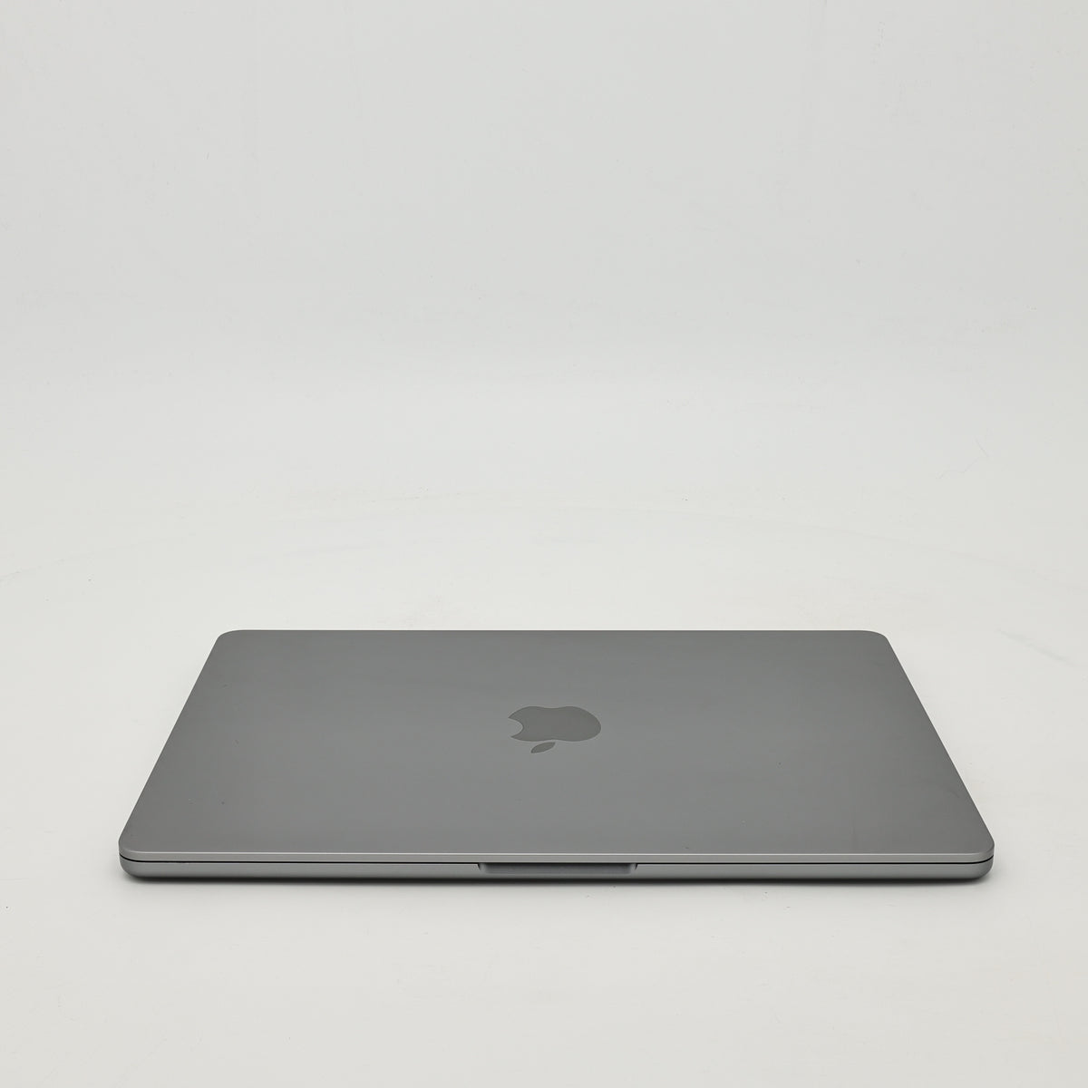 95新 Apple MacBook Air 22年 13寸 M2（8+8核） 8G RAM 256G SSD 深空灰色