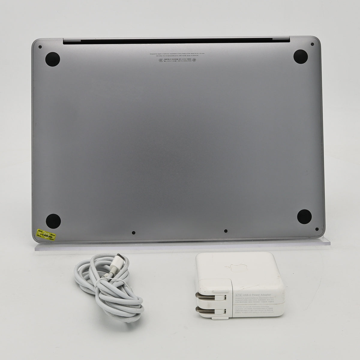 95新 Apple MacBook Pro 22年 13寸 M2（8+10核） 8G RAM 512G SSD 深空灰色