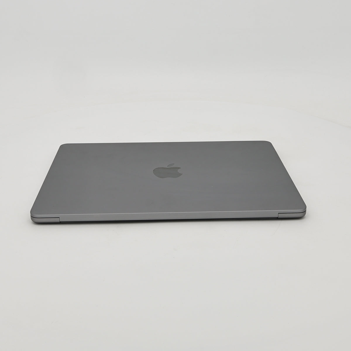 95新 Apple MacBook Air 22年 13寸 M2（8+10核） 8G RAM 512G SSD 深空灰色