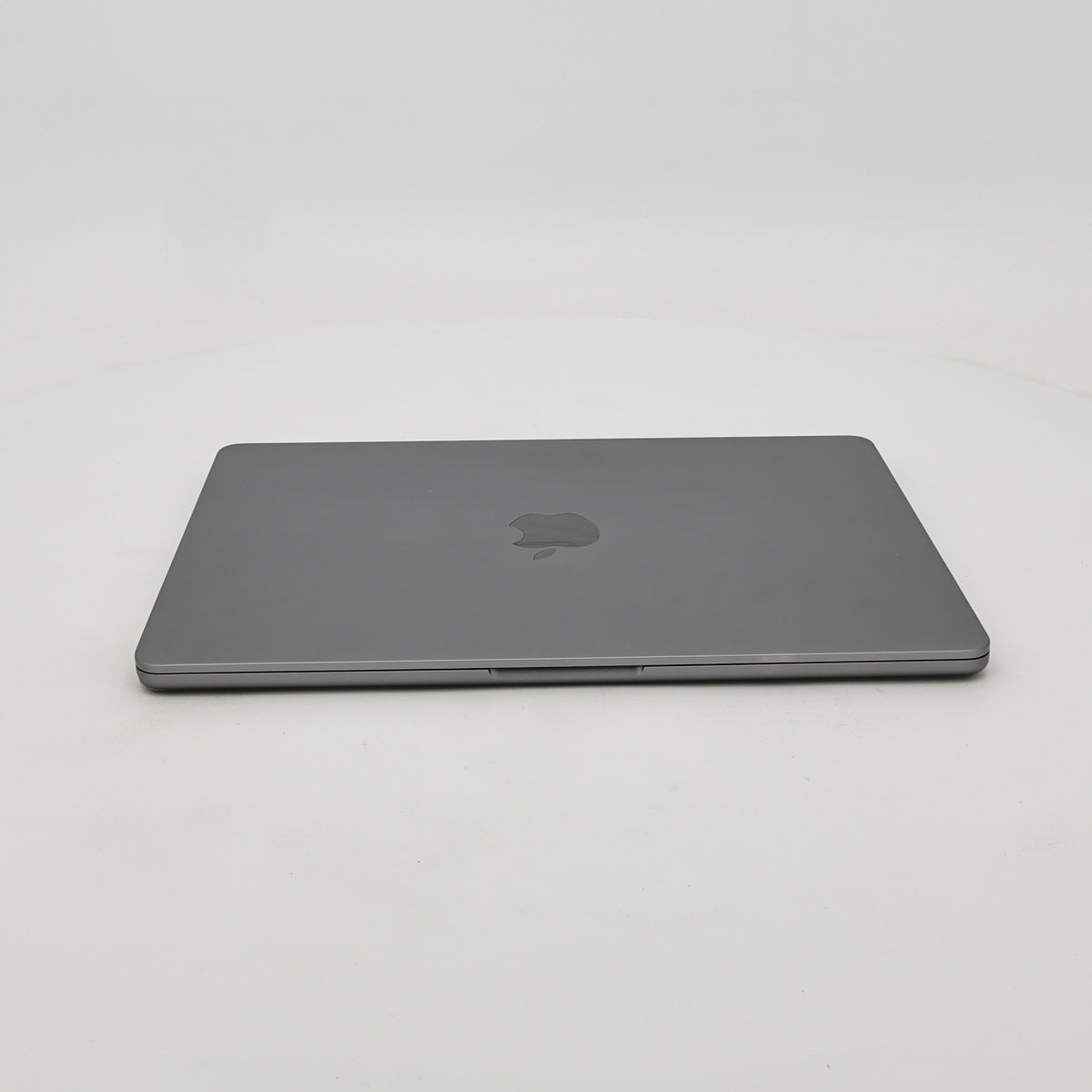95新 Apple MacBook Air 22年 13寸 M2（8+10核） 8G RAM 512G SSD 深空灰色