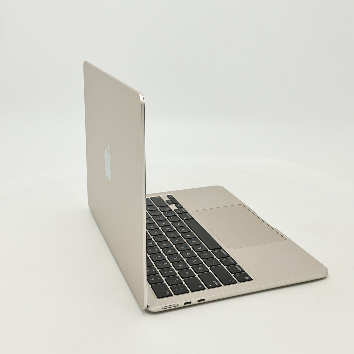 99新 Apple MacBook Air 22年 13寸 M2（8+8核） 8G RAM 256G SSD 星光色