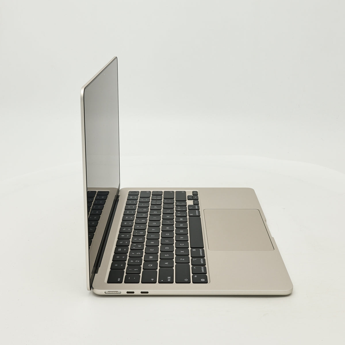 99新 Apple MacBook Air 22年 13寸 M2（8+8核） 8G RAM 256G SSD 星光色