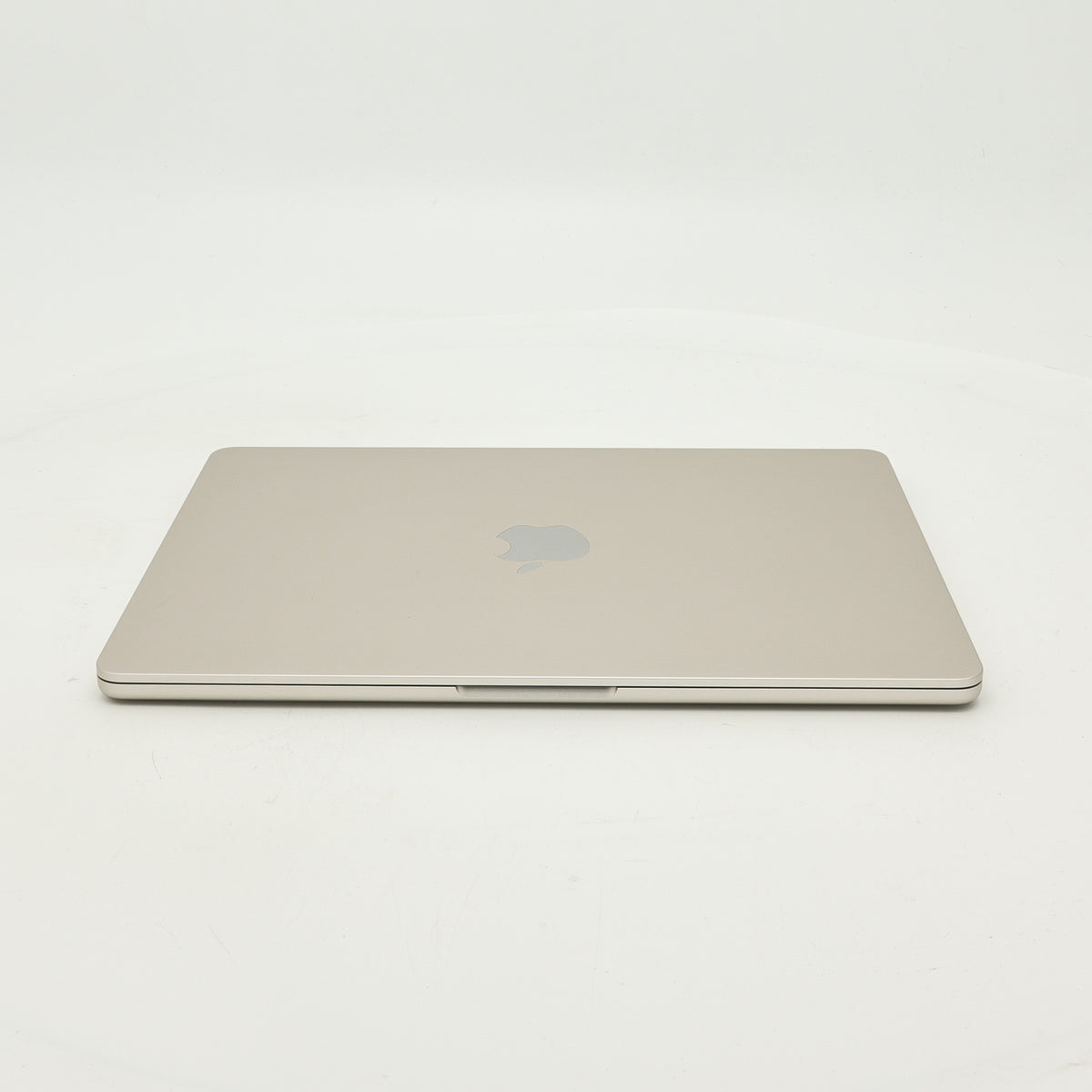 99新 Apple MacBook Air 22年 13寸 M2（8+8核） 8G RAM 256G SSD 星光色