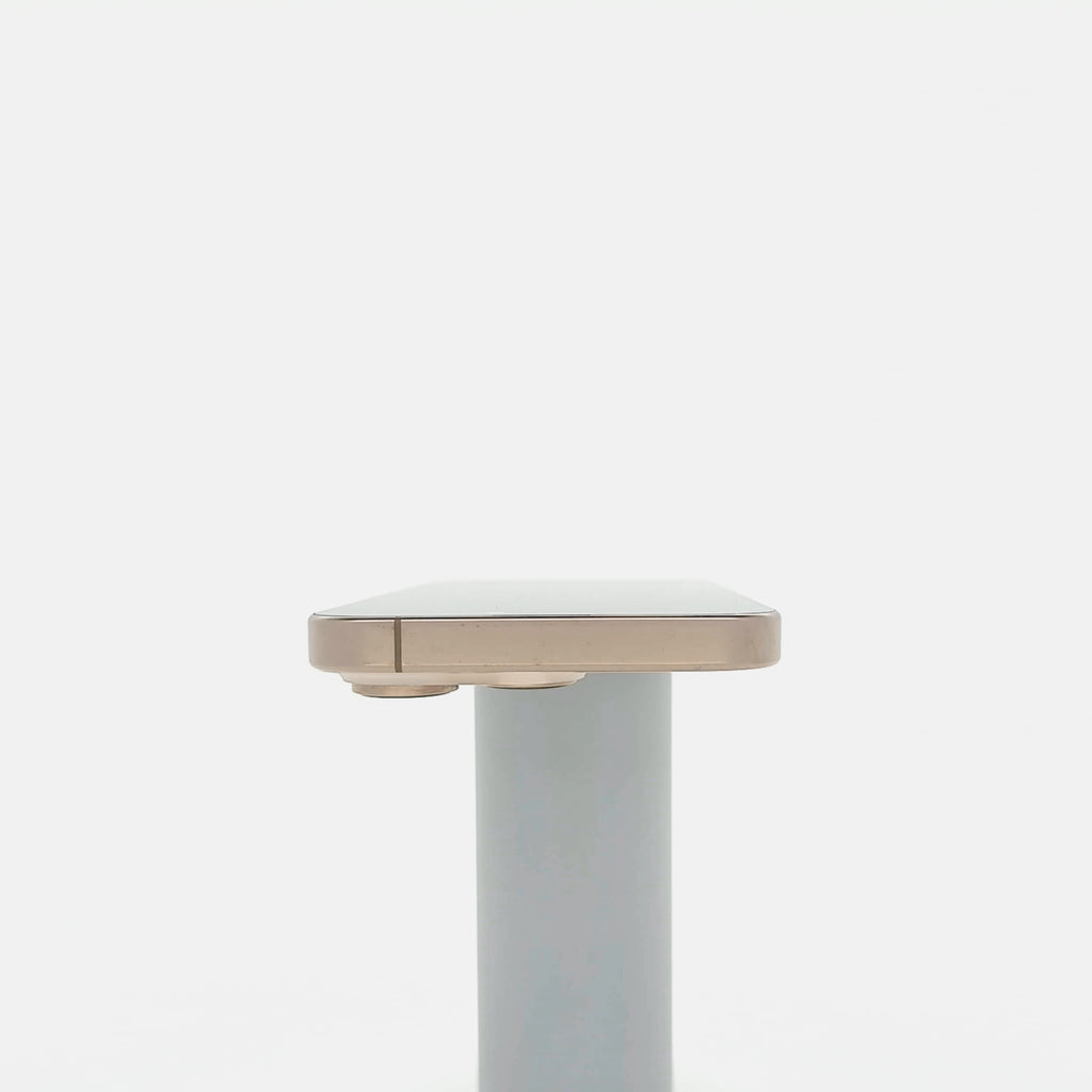 95新 Apple iPhone 16 Pro 128G 沙漠色鈦金屬 中國大陸版