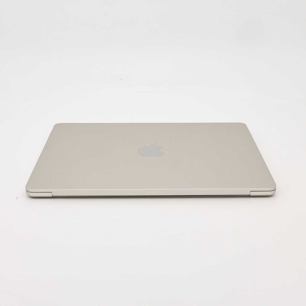 95新 Apple MacBook Air 22年 13寸 M2（8+8核） 8G RAM 256G SSD 星光色