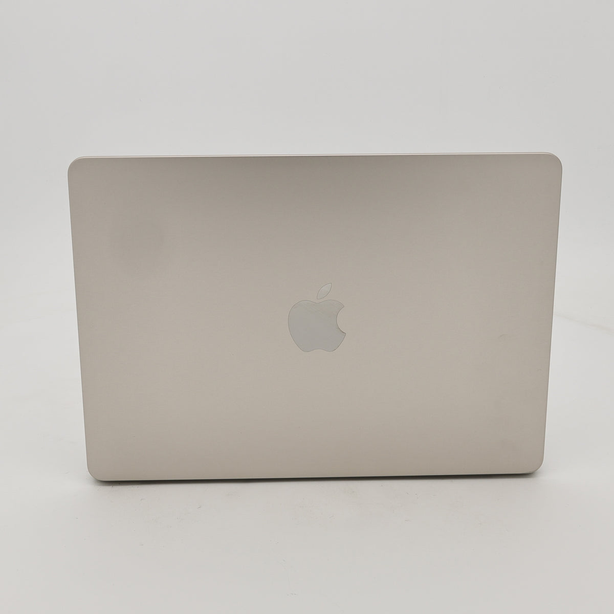 95新 Apple MacBook Air 22年 13寸 M2（8+8核） 8G RAM 256G SSD 星光色