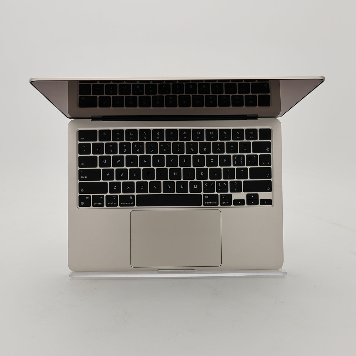 95新 Apple MacBook Air 22年 13寸 M2（8+8核） 8G RAM 256G SSD 星光色