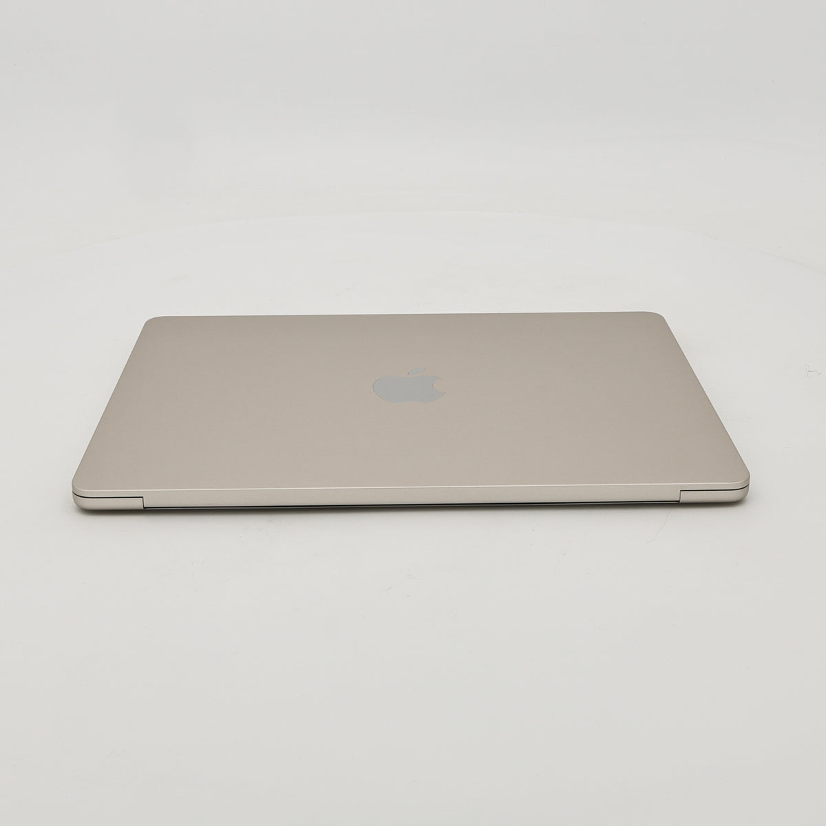 95新 Apple MacBook Air 22年 13寸 M2（8+8核） 8G RAM 256G SSD 星光色