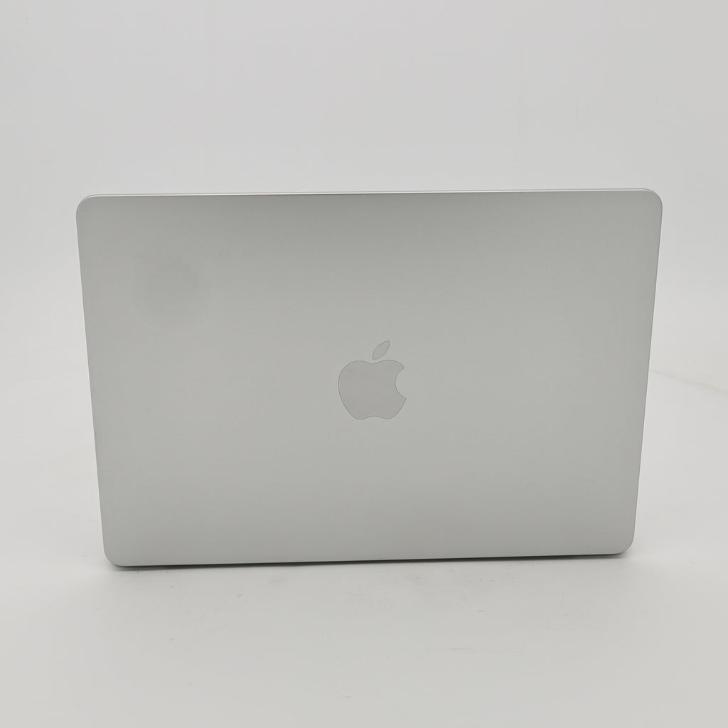 95新 Apple MacBook Air 22年 13寸 M2（8+8核） 8G RAM 256G SSD 銀色