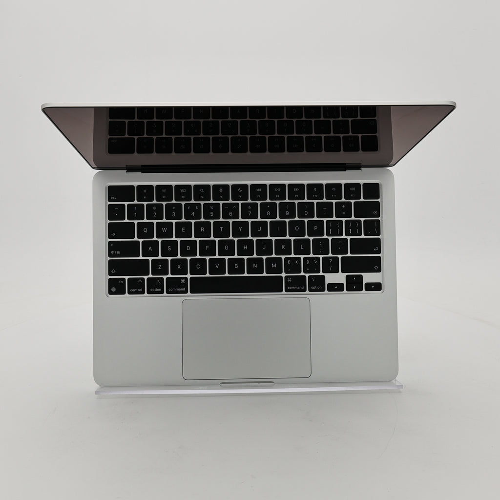 95新 Apple MacBook Air 22年 13寸 M2（8+8核） 8G RAM 256G SSD 銀色