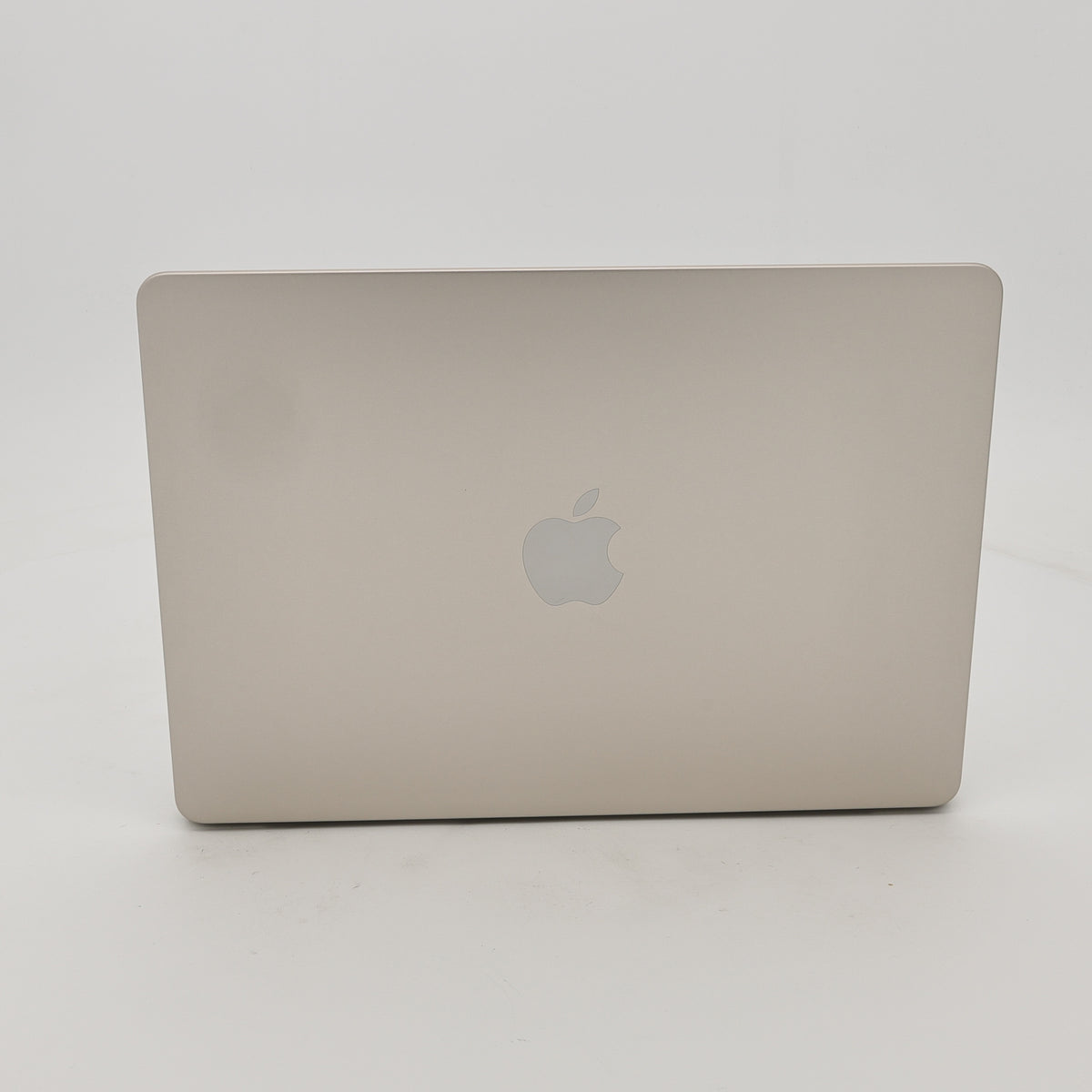 95新 Apple MacBook Air 22年 13寸 M2（8+8核） 8G RAM 256G SSD 星光色