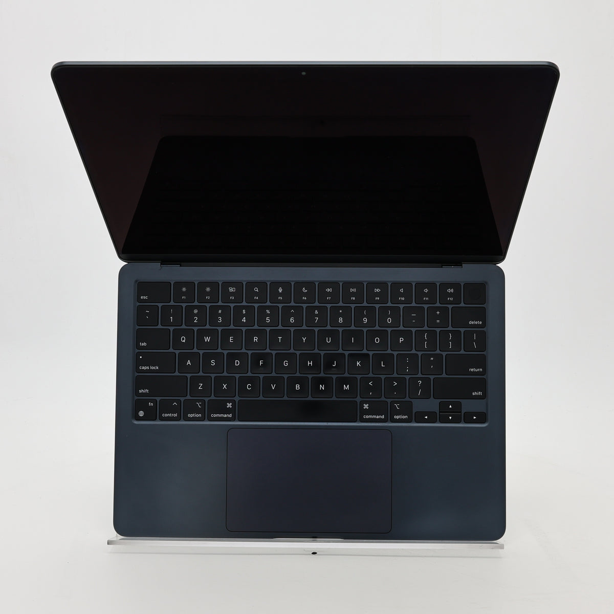 95新 Apple MacBook Air 22年 13寸 M2（8+8核） 8G RAM 256G SSD 午夜色