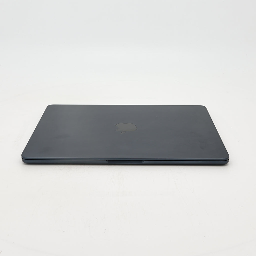 95新 Apple MacBook Air 22年 13寸 M2（8+8核） 8G RAM 256G SSD 午夜色