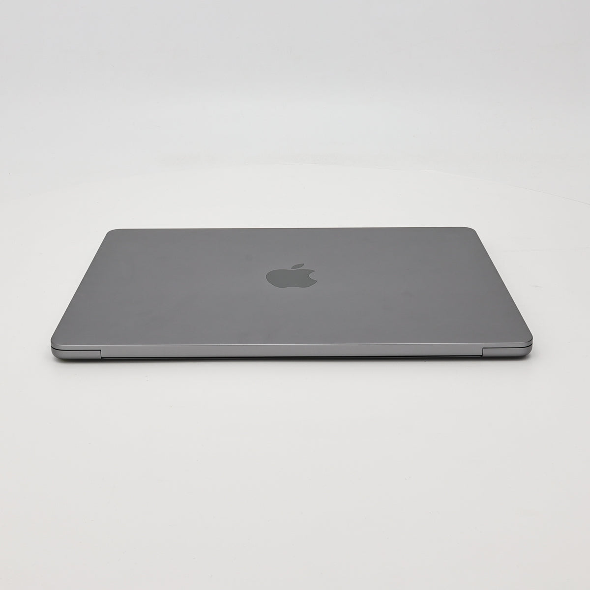 95新 Apple MacBook Air 22年 13寸 M2（8+8核） 16G RAM 256G SSD 深空灰色