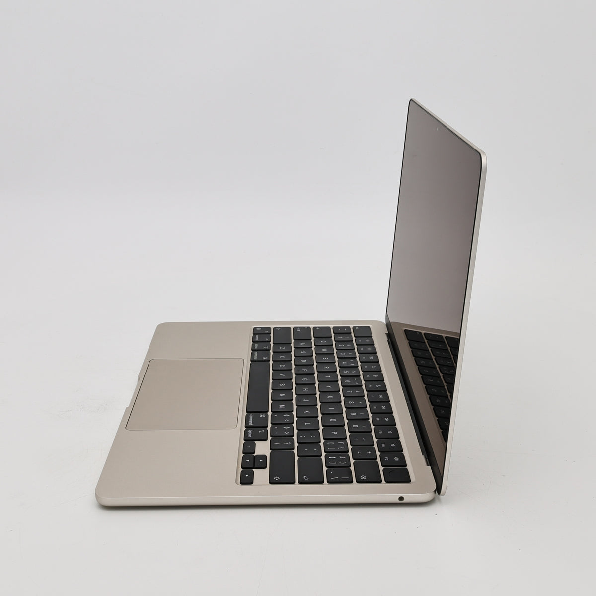 99新 Apple MacBook Air 22年 13寸 M2（8+10核） 8G RAM 512G SSD 星光色