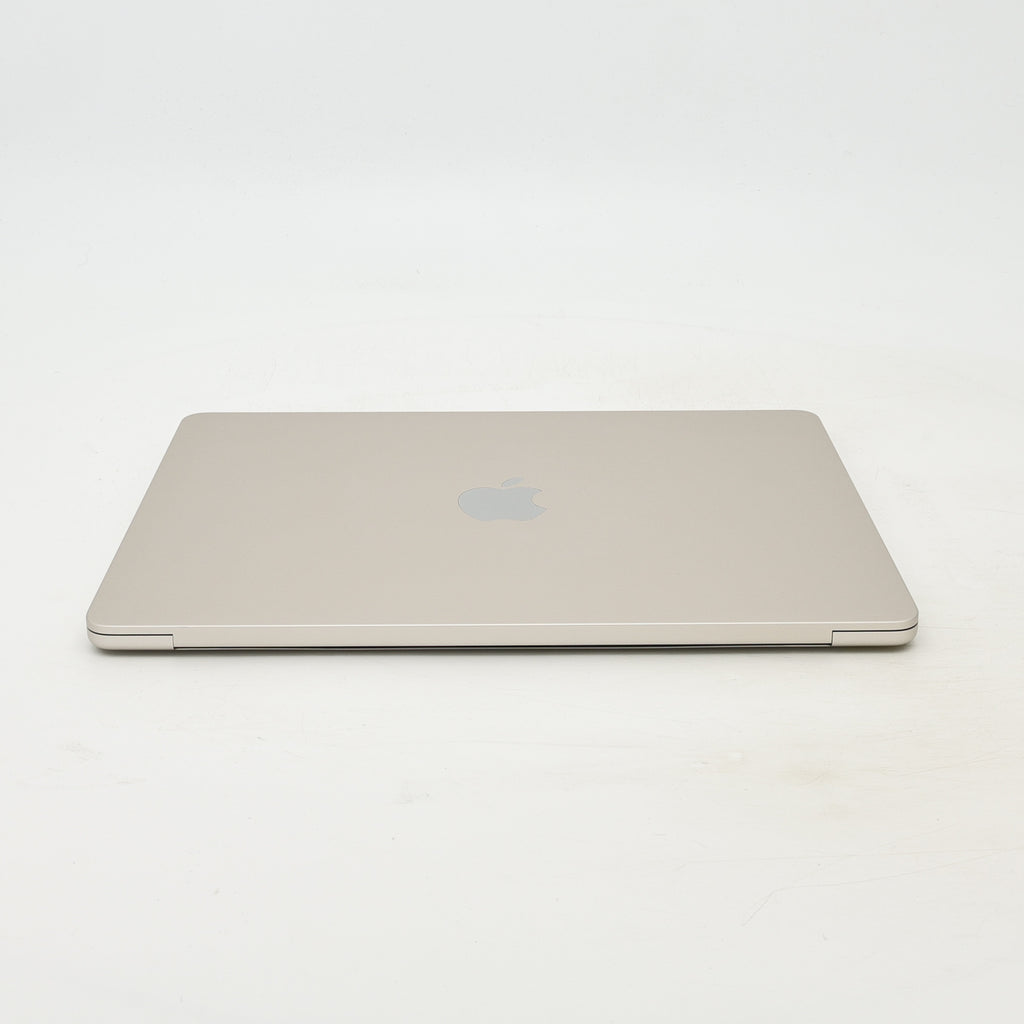 95新 Apple MacBook Air 22年 13寸 M2（8+8核） 8G RAM 256G SSD 星光色
