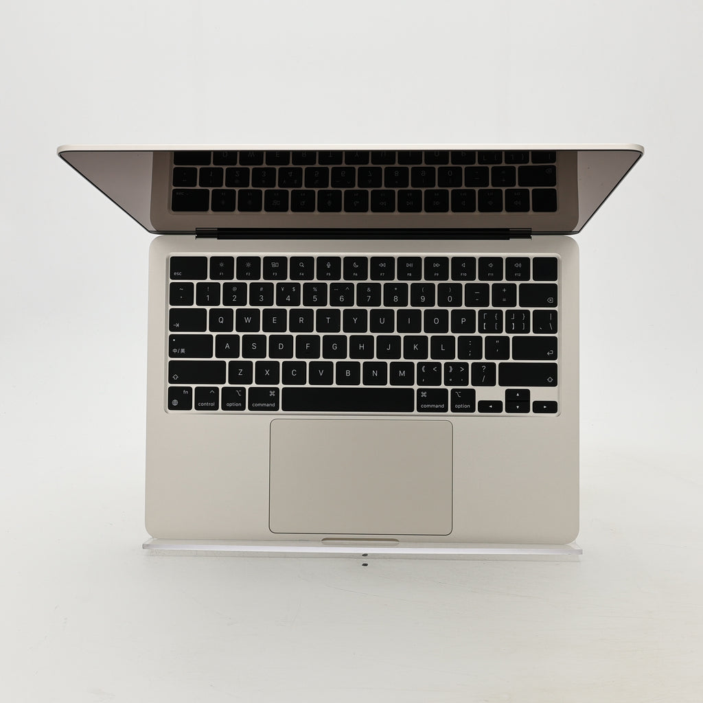 95新 Apple MacBook Air 22年 13寸 M2（8+8核） 8G RAM 256G SSD 星光色