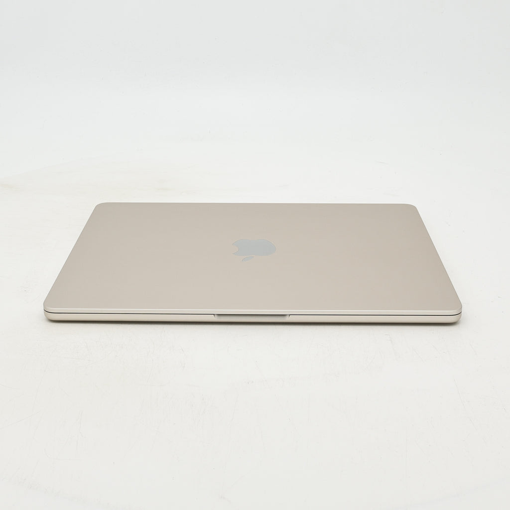 95新 Apple MacBook Air 22年 13寸 M2（8+8核） 8G RAM 256G SSD 星光色