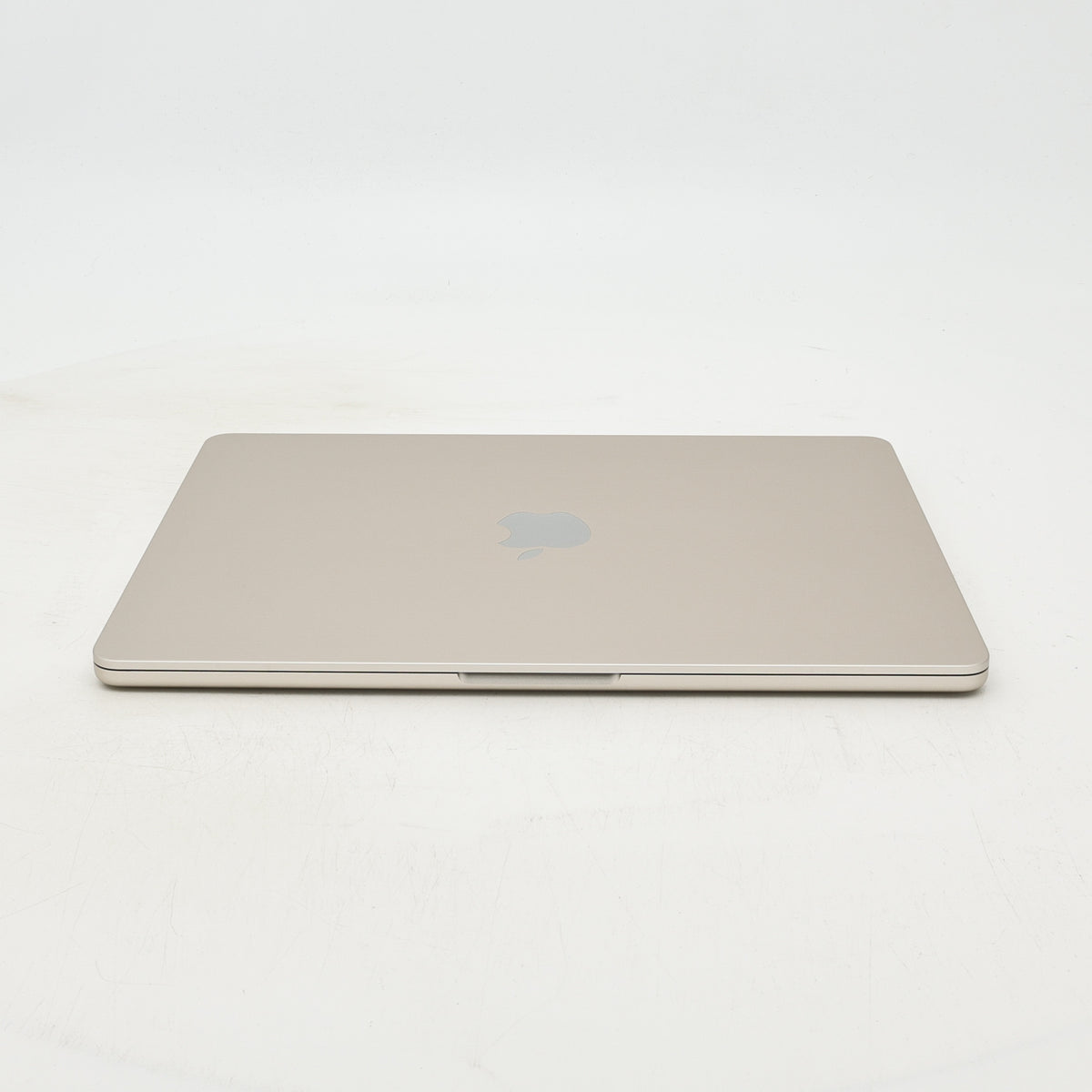95新 Apple MacBook Air 22年 13寸 M2（8+8核） 8G RAM 256G SSD 星光色