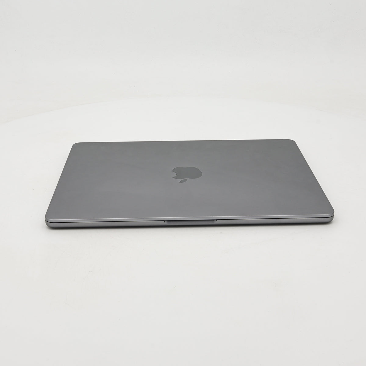 95新 Apple MacBook Air 22年 13寸 M2（8+8核） 8G RAM 256G SSD 深空灰色