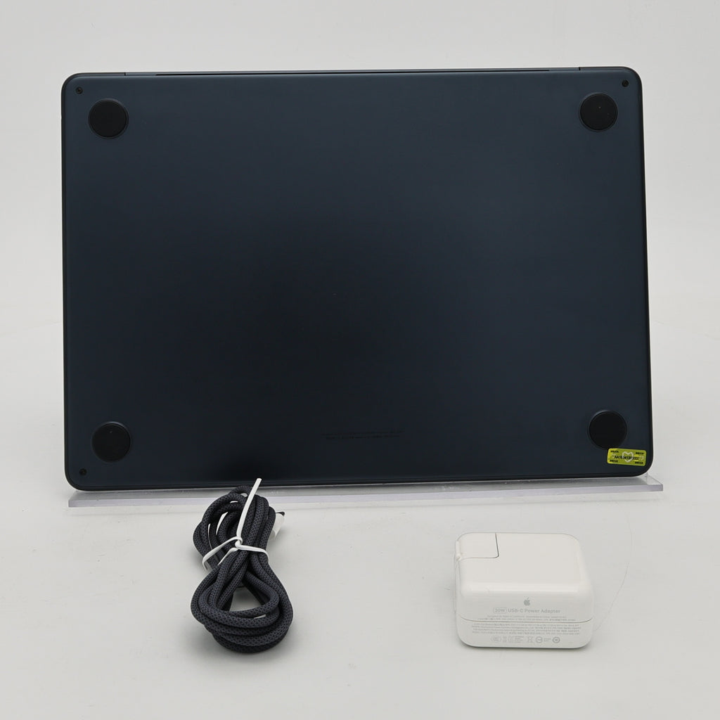 95新 Apple MacBook Air 22年 13寸 M2（8+8核） 16G RAM 256G SSD 午夜色