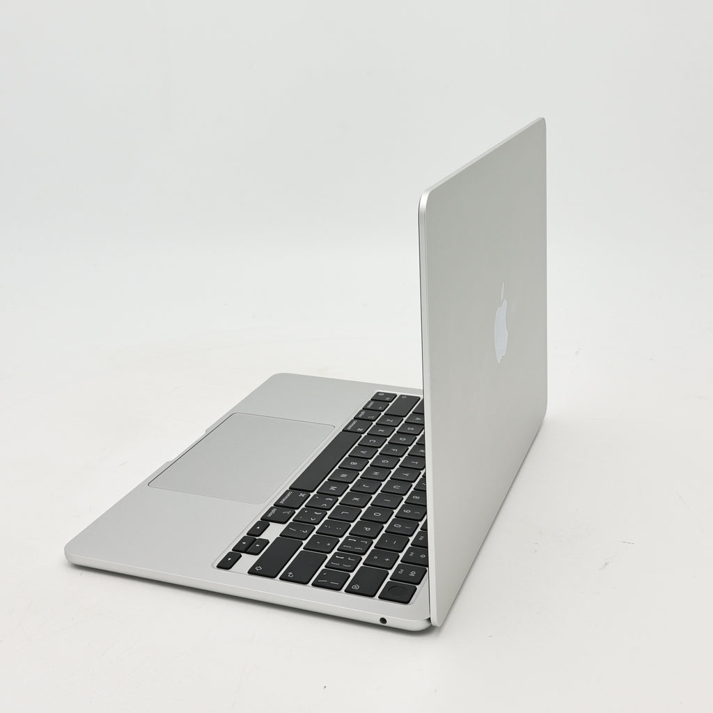 95新 Apple MacBook Air 24年 13寸 M3（8+10核） 8G RAM 512G SSD 銀色