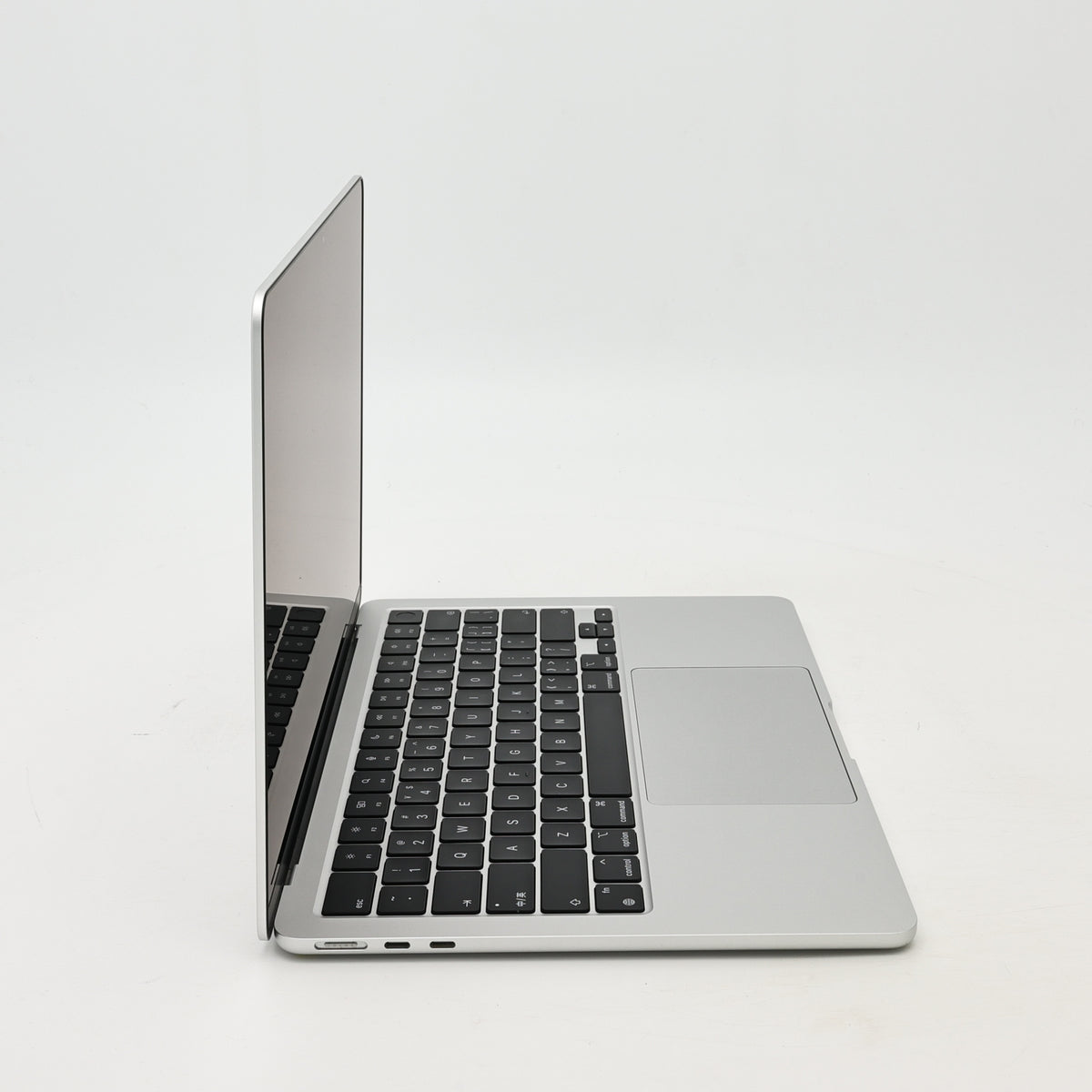 95新 Apple MacBook Air 24年 13寸 M3（8+10核） 8G RAM 512G SSD 銀色
