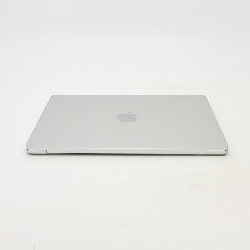 95新 Apple MacBook Air 24年 13寸 M3（8+10核） 8G RAM 512G SSD 銀色
