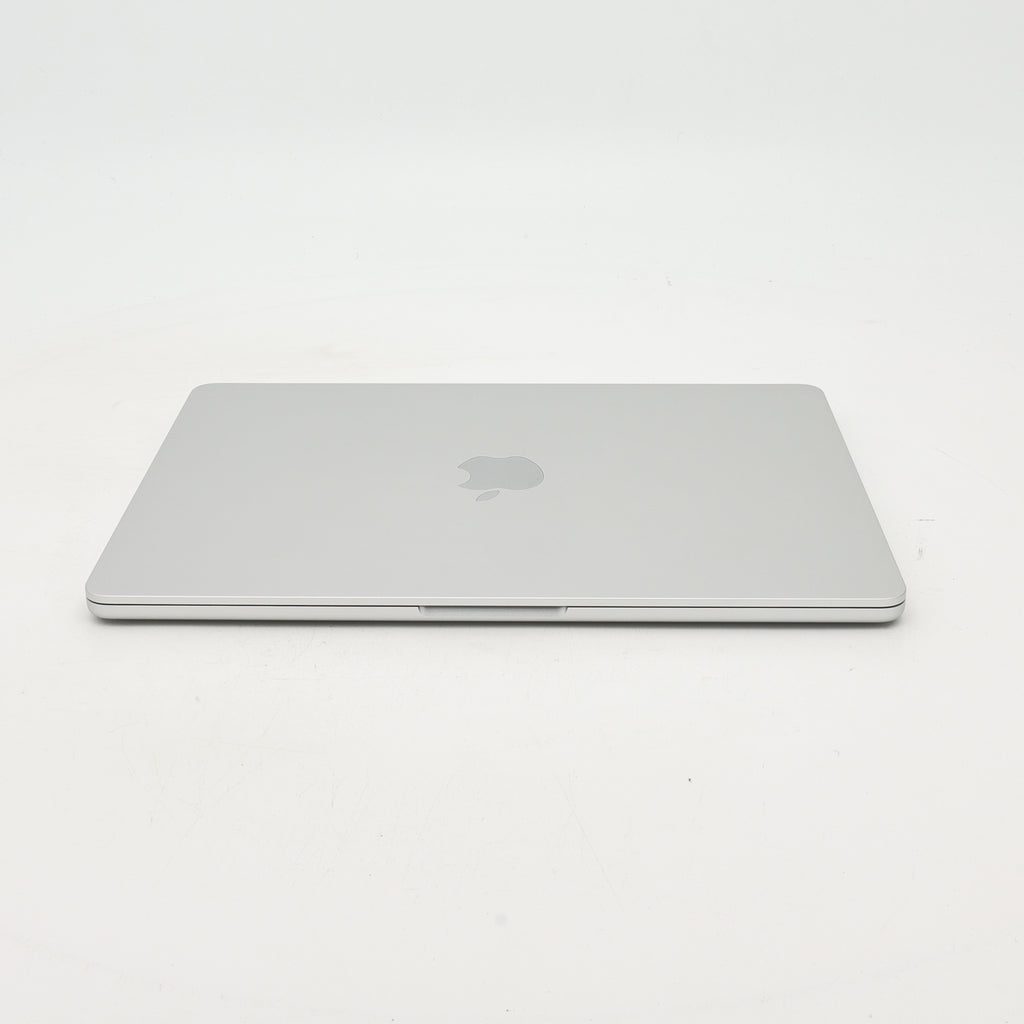 95新 Apple MacBook Air 24年 13寸 M3（8+10核） 8G RAM 512G SSD 銀色